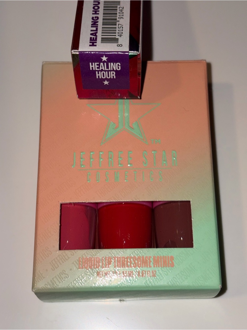 Cosmetic products (lipsticks)